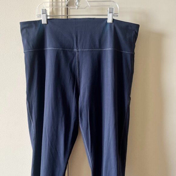 Athleta Ultimate Stash Pocket Capri Navy Blue XL - Picture 2 of 8